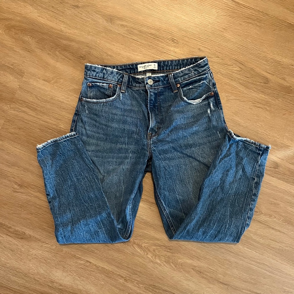 Abercrombie & Fitch Super Skinny Mid Rise Jean - Curve Love/Size 28/6 Short